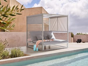 outdoor Daybeds with Canopy