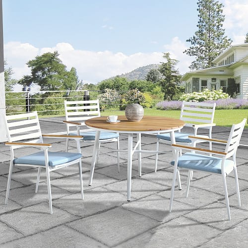round outdoor dining table set