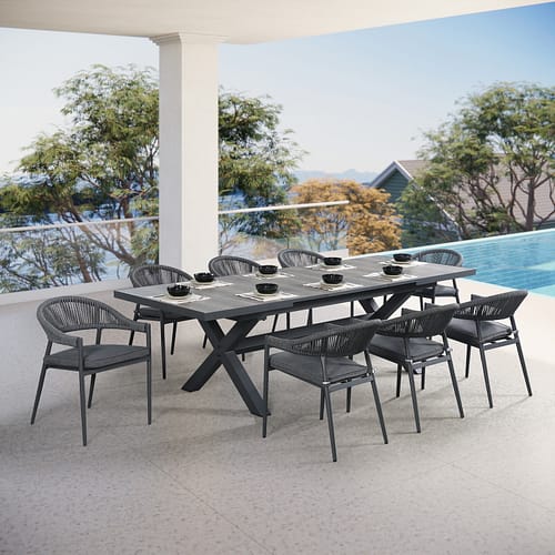 Extendable outdoor dining table set